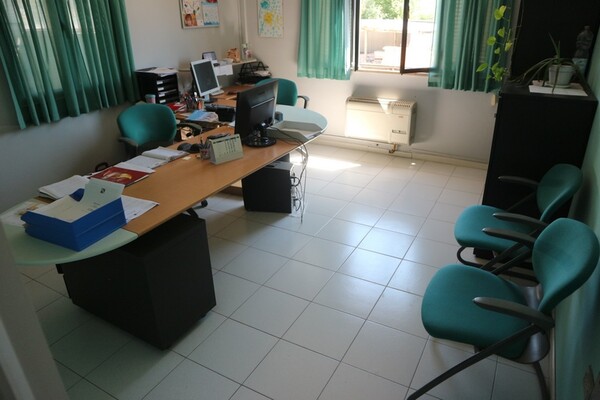 14#70710 Arredi e attrezzature da ufficio e da laboratorio in vendita - foto 19