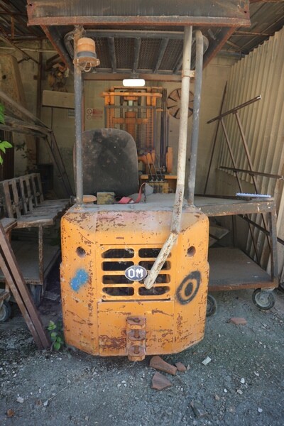 90#70720 Magazzino materie prime e macchinari per caminetti in vendita - foto 5