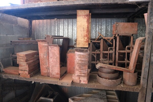 90#70720 Magazzino materie prime e macchinari per caminetti in vendita - foto 9