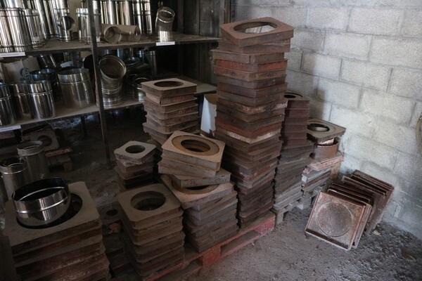 90#70720 Magazzino materie prime e macchinari per caminetti in vendita - foto 11