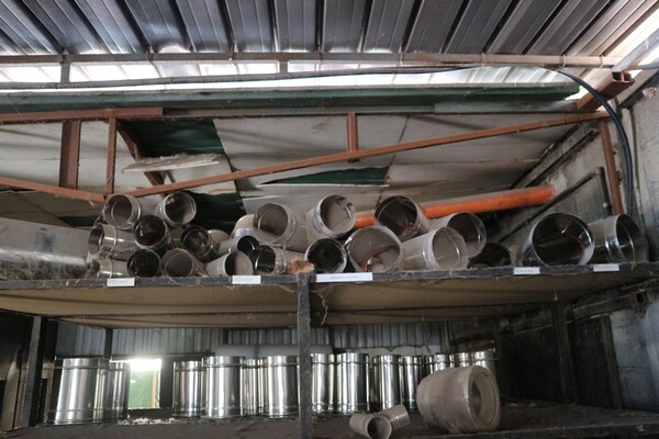 90#70720 Magazzino materie prime e macchinari per caminetti in vendita - foto 12