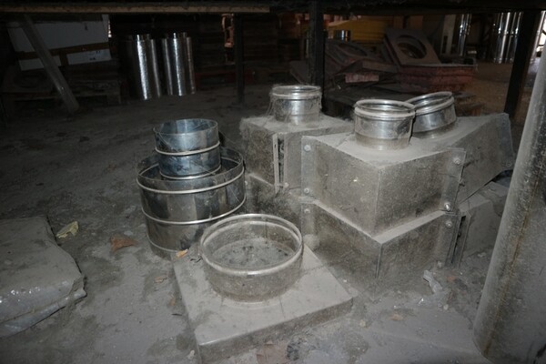 90#70720 Magazzino materie prime e macchinari per caminetti in vendita - foto 13