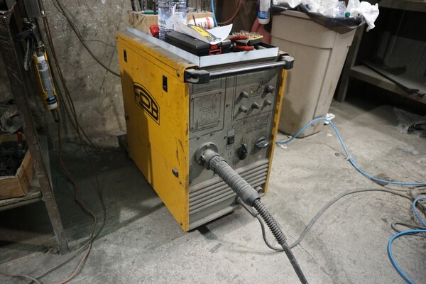 90#70720 Magazzino materie prime e macchinari per caminetti in vendita - foto 28