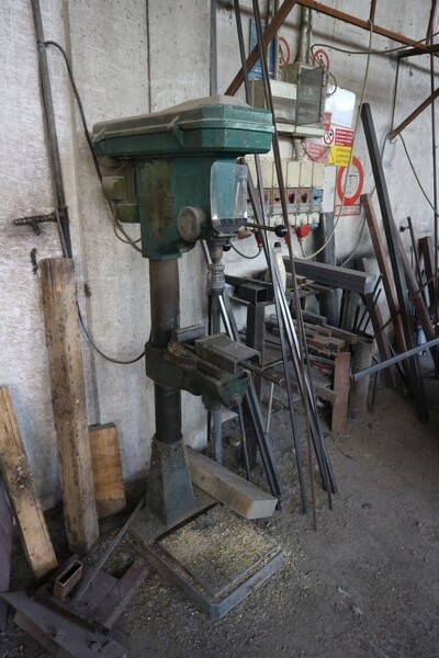 90#70720 Magazzino materie prime e macchinari per caminetti in vendita - foto 30