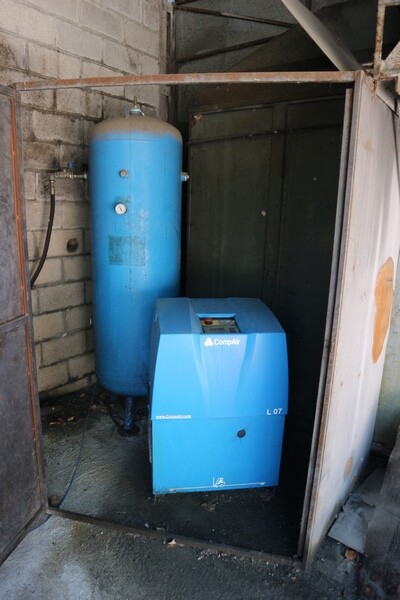 90#70720 Magazzino materie prime e macchinari per caminetti in vendita - foto 31