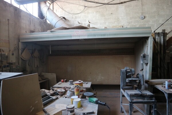 90#70720 Magazzino materie prime e macchinari per caminetti in vendita - foto 44
