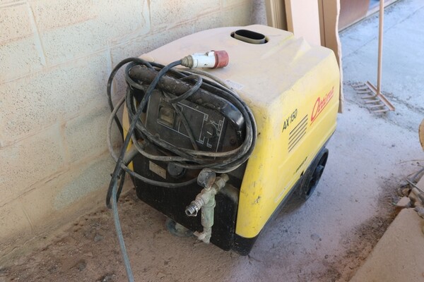 90#70720 Magazzino materie prime e macchinari per caminetti in vendita - foto 46