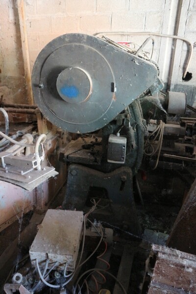 90#70720 Magazzino materie prime e macchinari per caminetti in vendita - foto 49