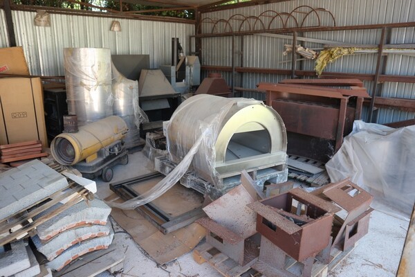 90#70720 Magazzino materie prime e macchinari per caminetti in vendita - foto 53
