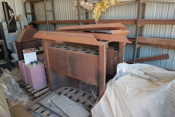 90#70720 Magazzino materie prime e macchinari per caminetti in vendita - foto 54