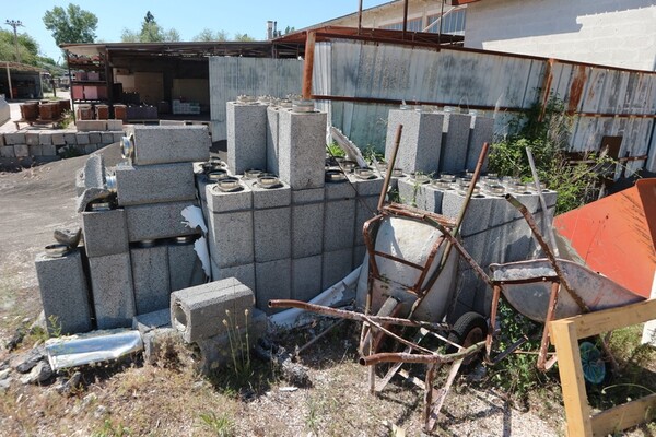90#70720 Magazzino materie prime e macchinari per caminetti in vendita - foto 58