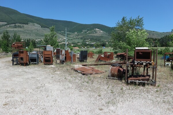 90#70720 Magazzino materie prime e macchinari per caminetti in vendita - foto 62