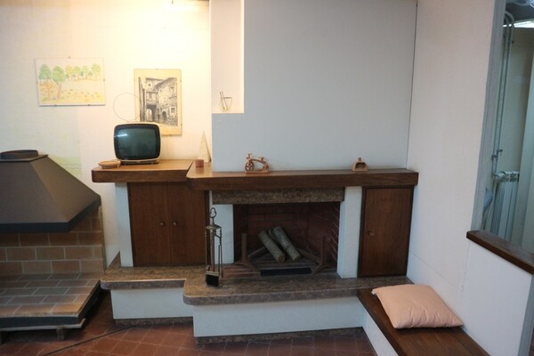 90#70720 Magazzino materie prime e macchinari per caminetti in vendita - foto 83