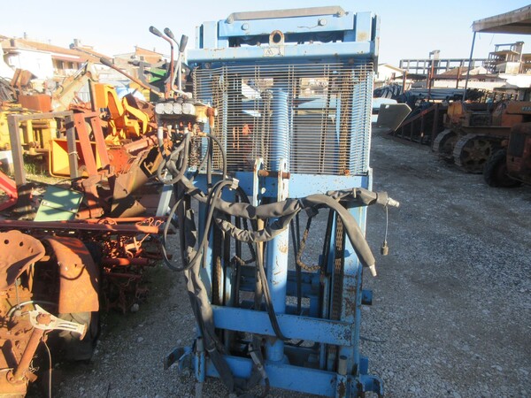 17#7078 Attezzature agricole in vendita - foto 4