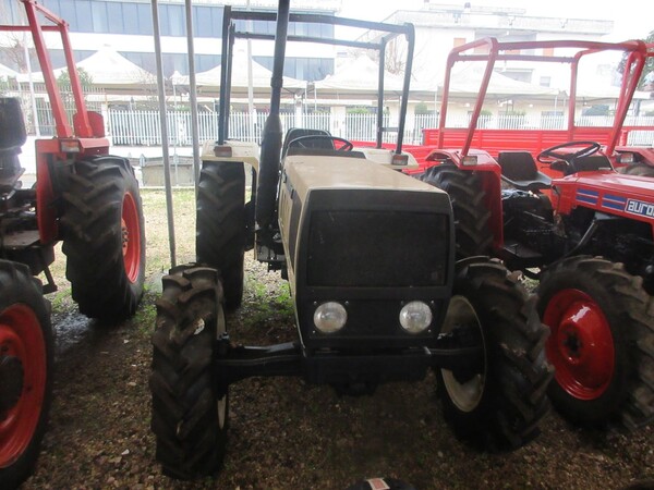 39#7078 Trattore agricolo Lamborghini in vendita - foto 9