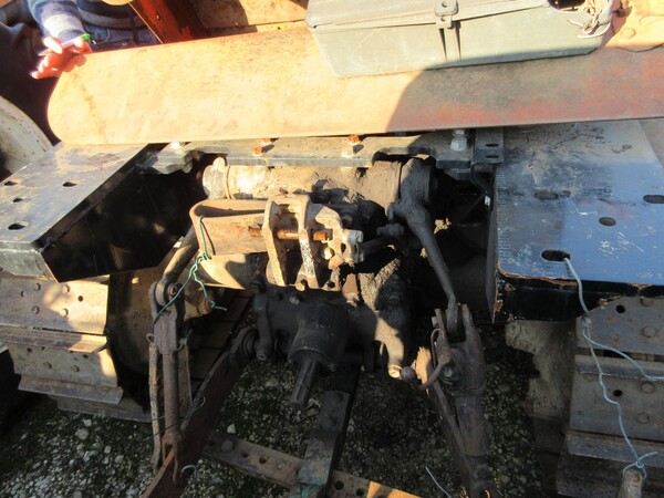 54#7078 Trattore agricolo cingolato Fiat in vendita - foto 2