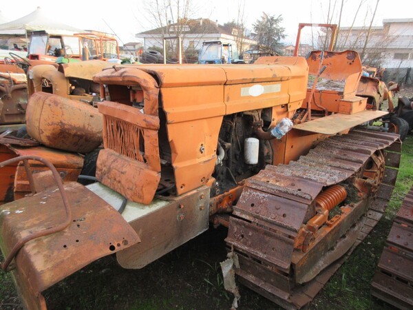 72#7078 Trattore agricolo cingolato OM in vendita - foto 1