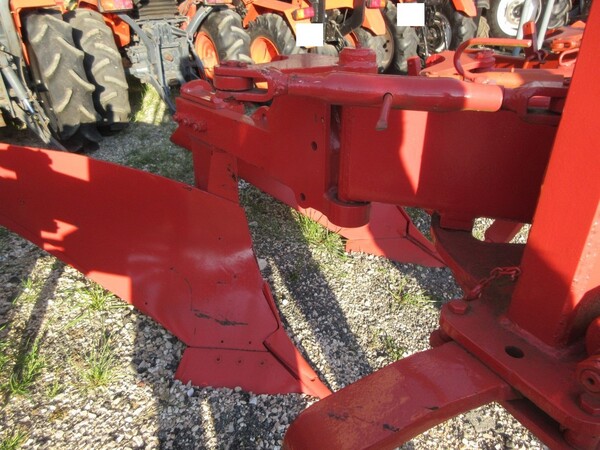 126#7084 Aratro monovomere per trattore agricolo hp 70 in vendita - foto 1