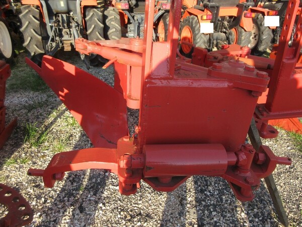126#7084 Aratro monovomere per trattore agricolo hp 70 in vendita - foto 3