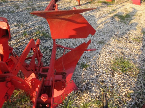 162#7085 Aratro bivomere hp 45 in vendita - foto 1