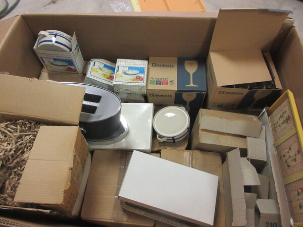 31#7087 Pallet con accessori per cucina e materiale elettrico in vendita - foto 66