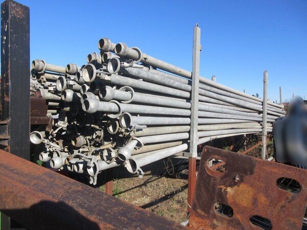 362#7087 Tubi in ferro e plastica per irrigazione in vendita - foto 1