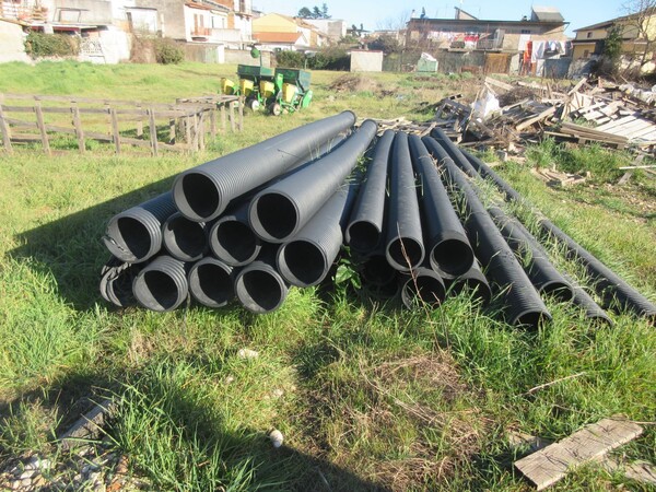 362#7087 Tubi in ferro e plastica per irrigazione in vendita - foto 7