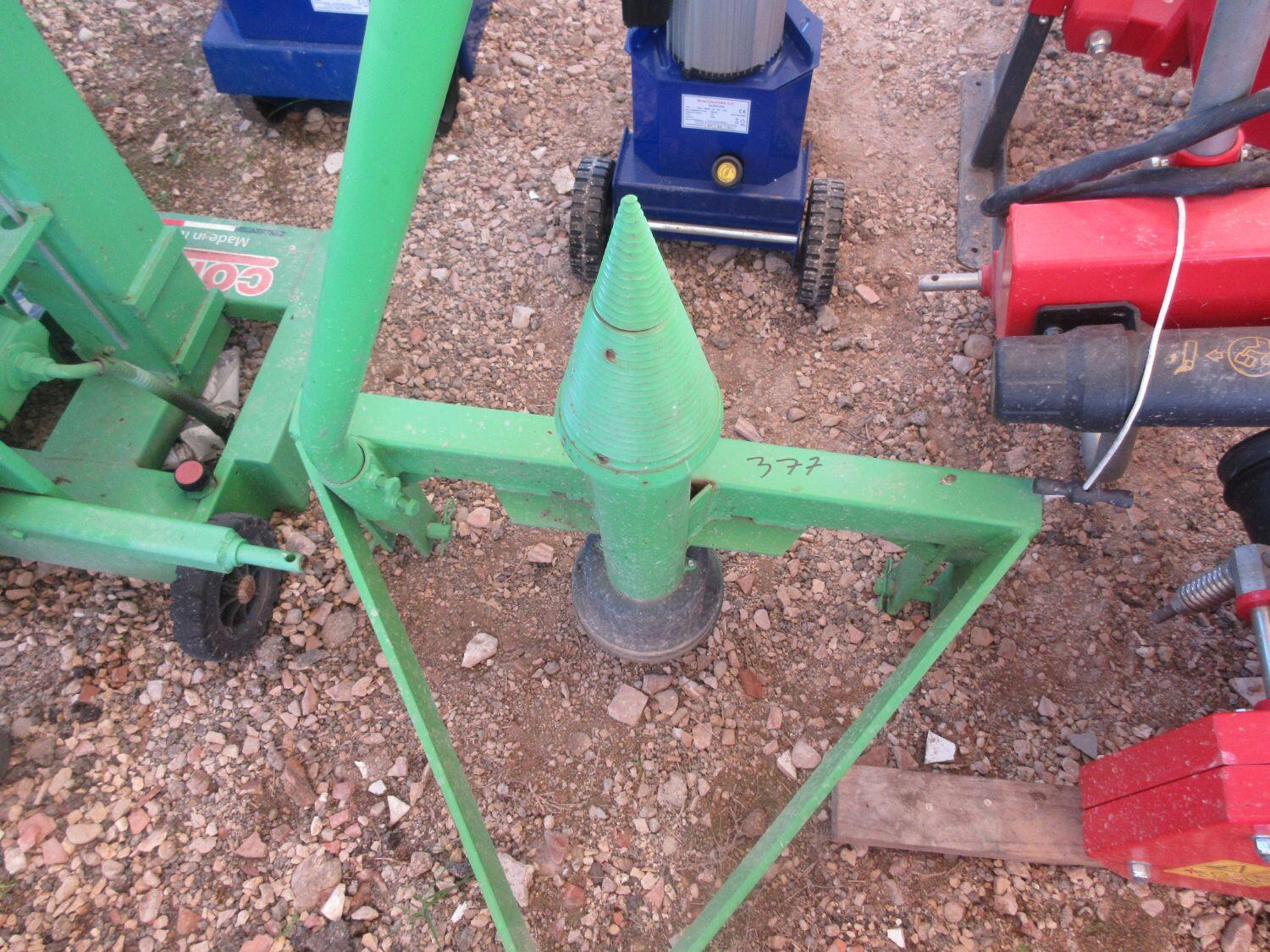 Lot Screw wood splitter