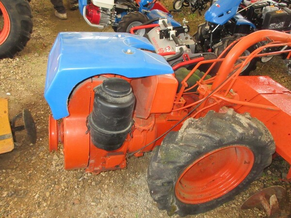 239#7089 Motocoltivatore con fresa in vendita - foto 1