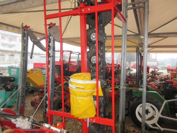 Attrezzatura agricola in vendita