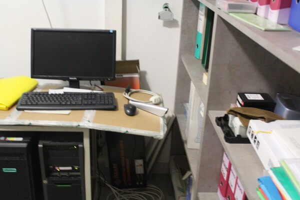 1#7094 Arredamento e attrezzatura varia da ufficio in vendita - foto 4