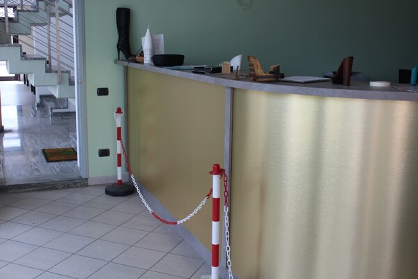 1#7094 Arredamento e attrezzatura varia da ufficio in vendita - foto 13