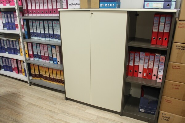 10#7104 Arredamento e attrezzatura  da ufficio in vendita - foto 3