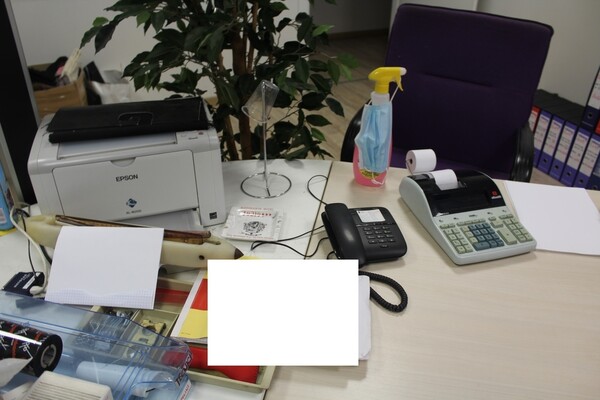 10#7104 Arredamento e attrezzatura  da ufficio in vendita - foto 8