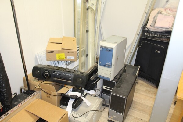 10#7104 Arredamento e attrezzatura  da ufficio in vendita - foto 19