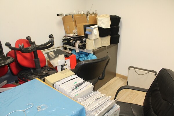 10#7104 Arredamento e attrezzatura  da ufficio in vendita - foto 21