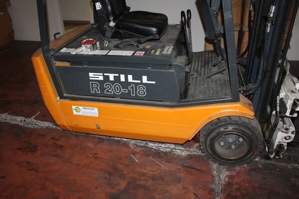 7#7104 Carrello elevatore Still in vendita - foto 4