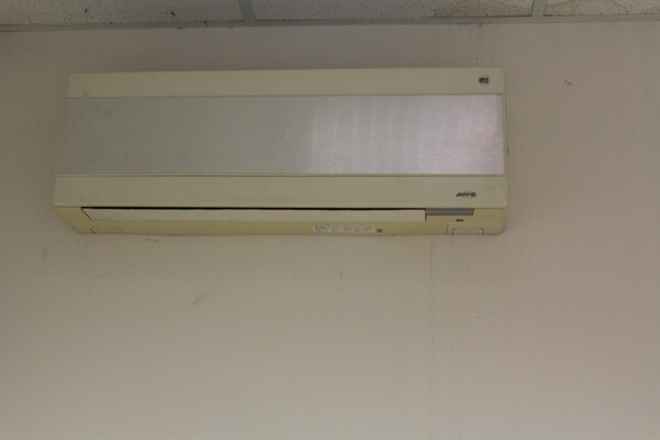 9#7104 Arredamento e attrezzatura da ufficio in vendita - foto 5