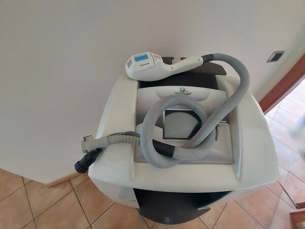 1#7105 Apparecchiatura di depilazione a lampada pulsata Bi Yu Velvet in vendita - foto 9