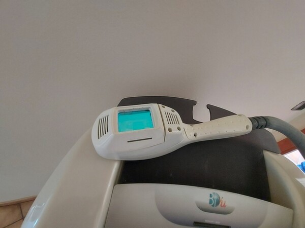 1#7105 Apparecchiatura di depilazione a lampada pulsata Bi Yu Velvet in vendita - foto 10