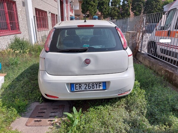 3#7110 Autoveicolo per uso speciale Fiat Punto in vendita - foto 2