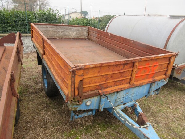Attrezzatura agricola in vendita