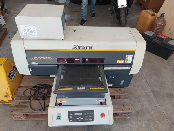 2#7122 Plotter Mimaki UJF-3042 in vendita - foto 1