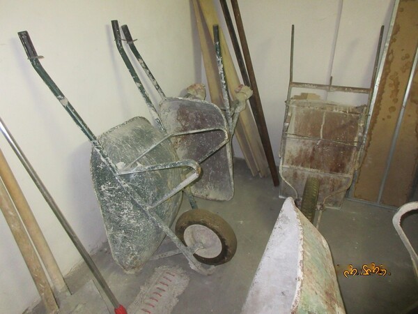 2#7124 Attrezzature edili e componenti arredo ufficio in vendita - foto 3