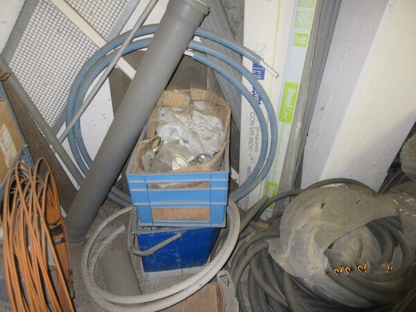 2#7124 Attrezzature edili e componenti arredo ufficio in vendita - foto 15