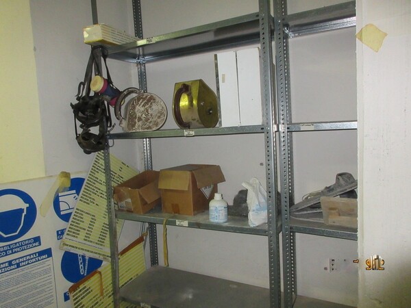 2#7124 Attrezzature edili e componenti arredo ufficio in vendita - foto 37