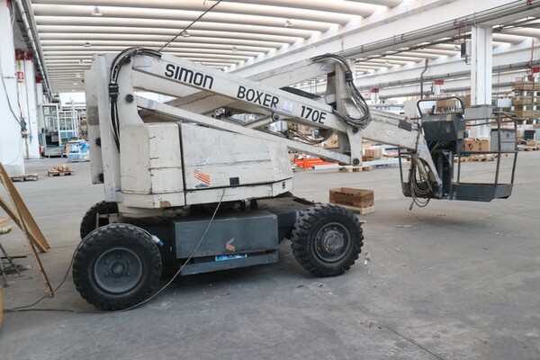 Carrelli elevatori in vendita