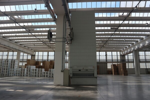 Logistica in vendita