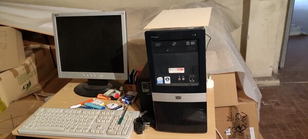 1#7126 Arredamento e attrezzature da ufficio in vendita - foto 10