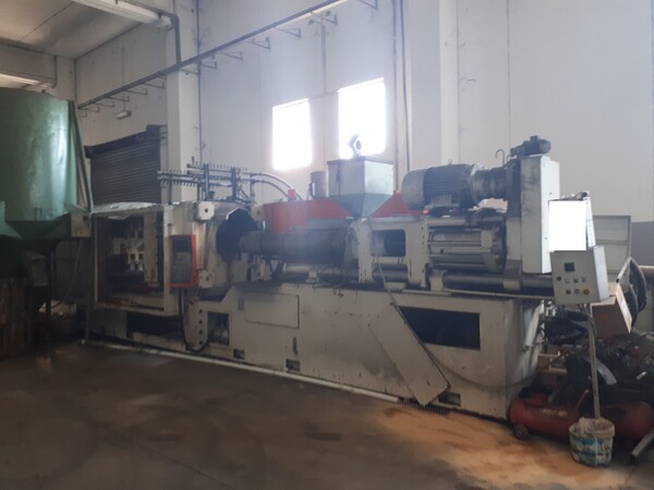 Presse a iniezione per plastica in vendita